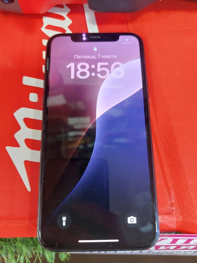 Смартфон iPhone 11 PRO 64 Gb