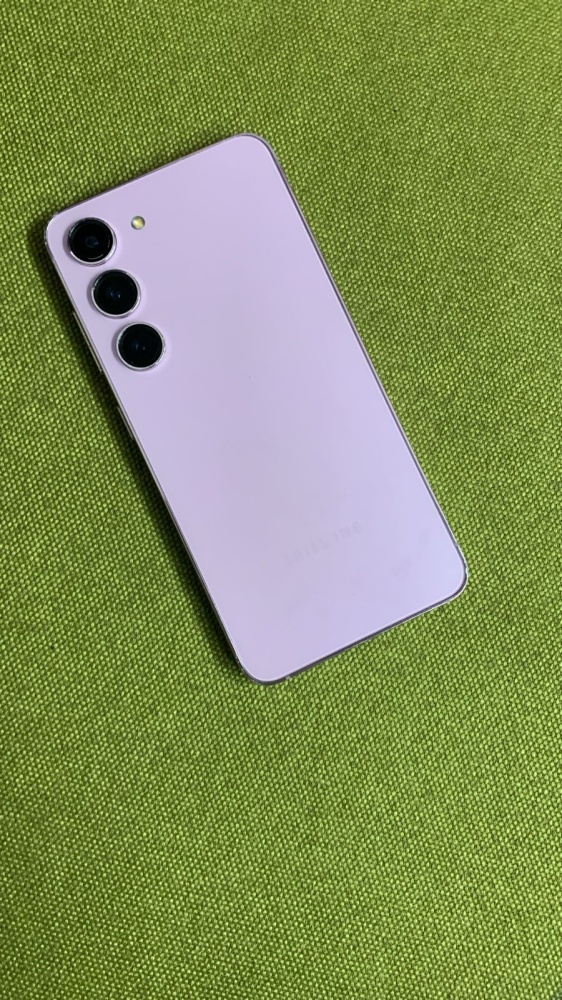 Смартфон Samsung S23 8/128