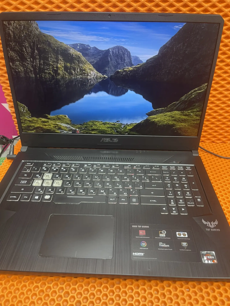 Ноутбук ASUS r5