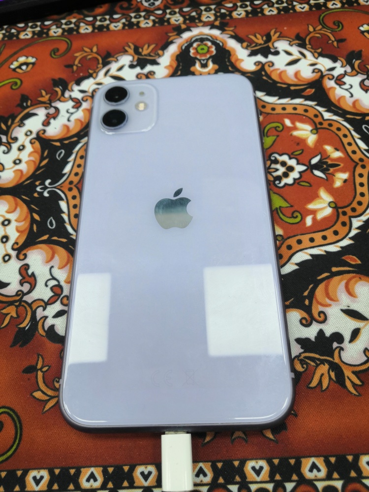 Смартфон iPhone 11 128 Gb