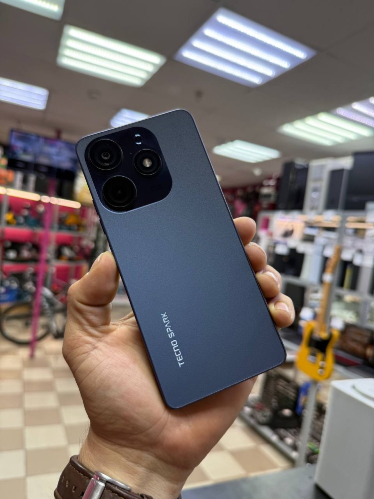 Мобильный телефон Tecno Spark 10 Pro 256Gb