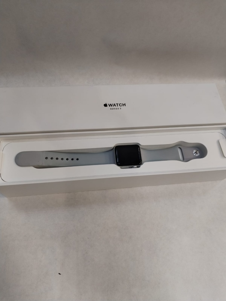 Часы Apple 3  38 мм