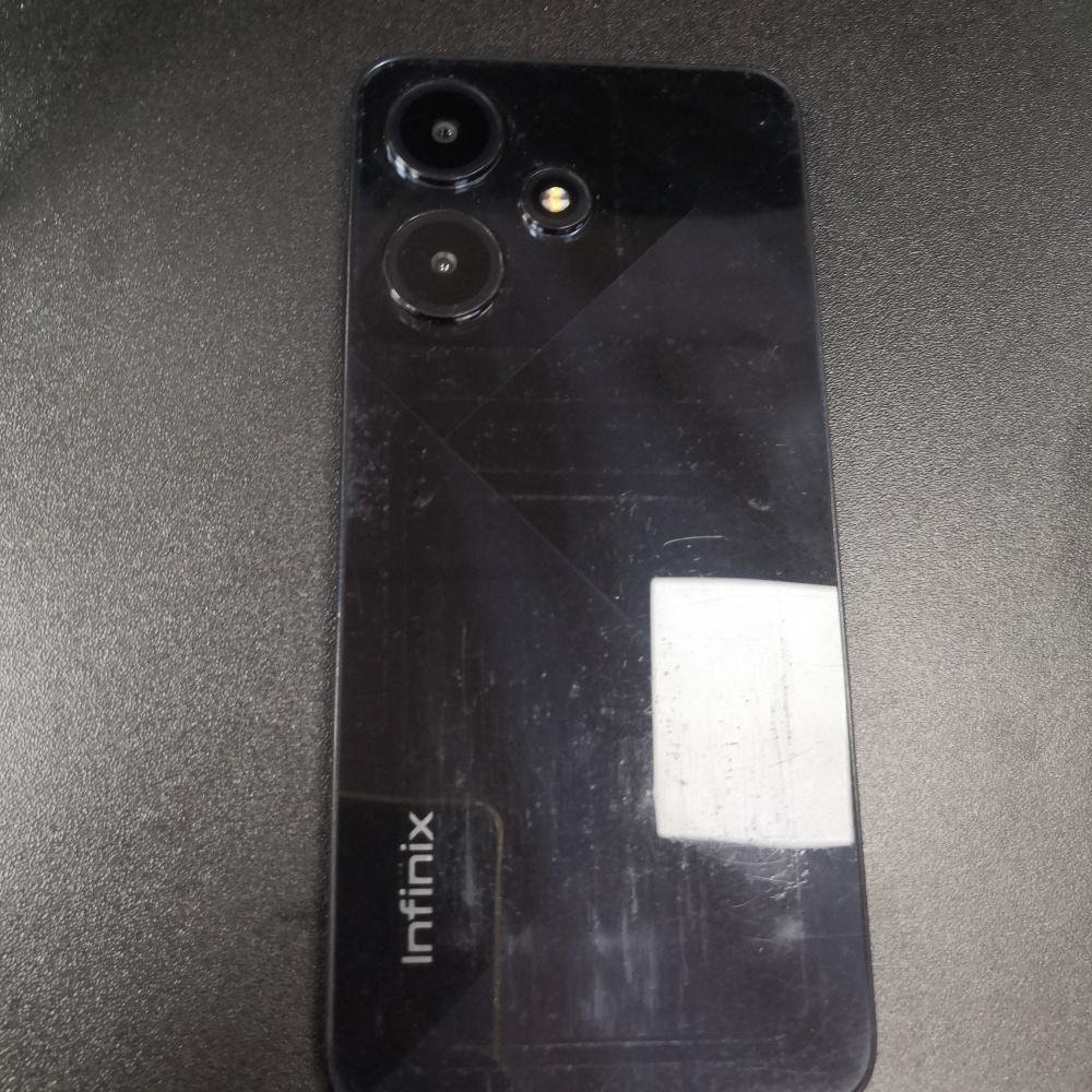 Мобильный телефон Infinix 30 4/128