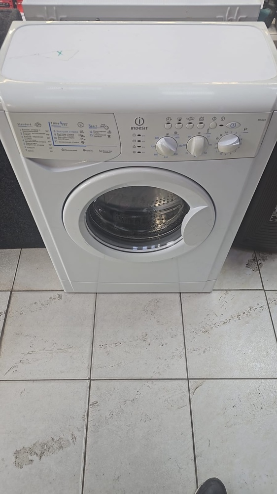 Стиральная машина Indesit wiul 83