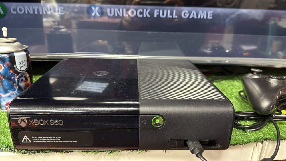 Игровая приставка XBOX 360