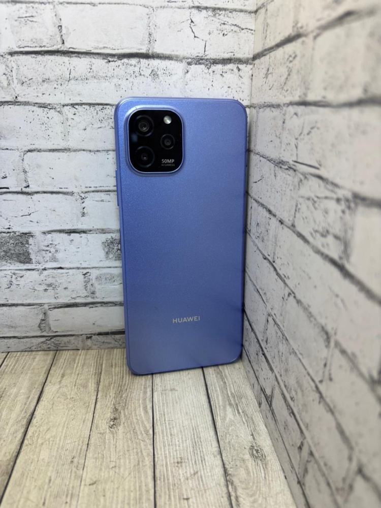 Смартфон Huawei Nova Y72  4/128