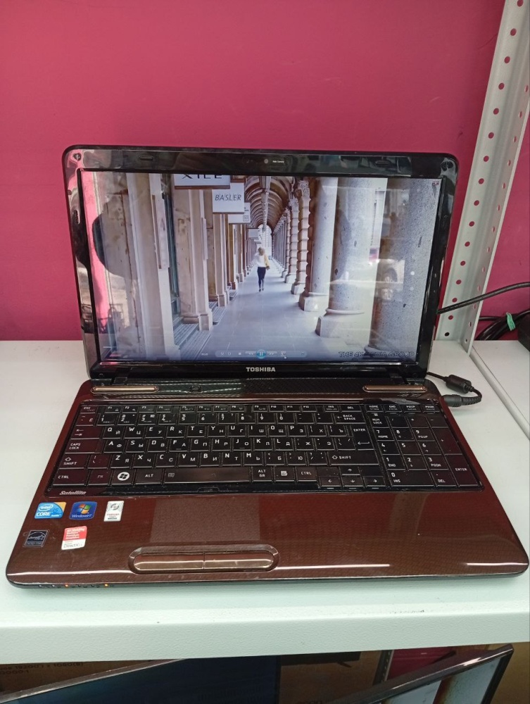Ноутбук Toshiba Satellite L656 - 14J