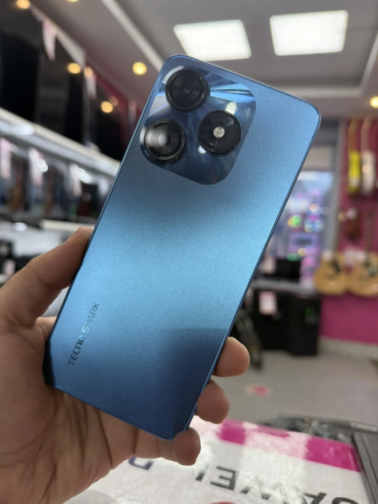 Мобильный телефон Tecno Spark 10 8/128